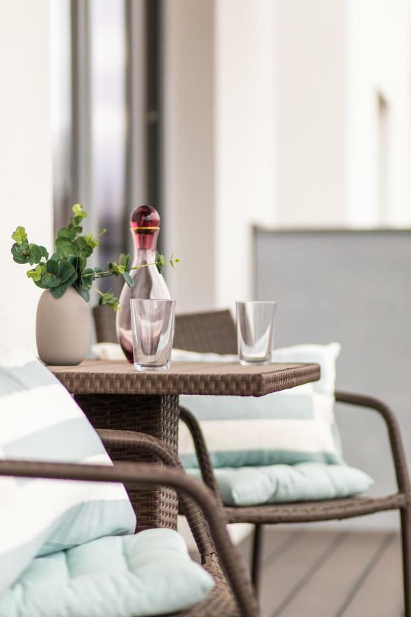 Seaside Beach Przy Plazy - Parking - Praia Apartments - Ergo Polsat Plus Arena Гданск Екстериор снимка