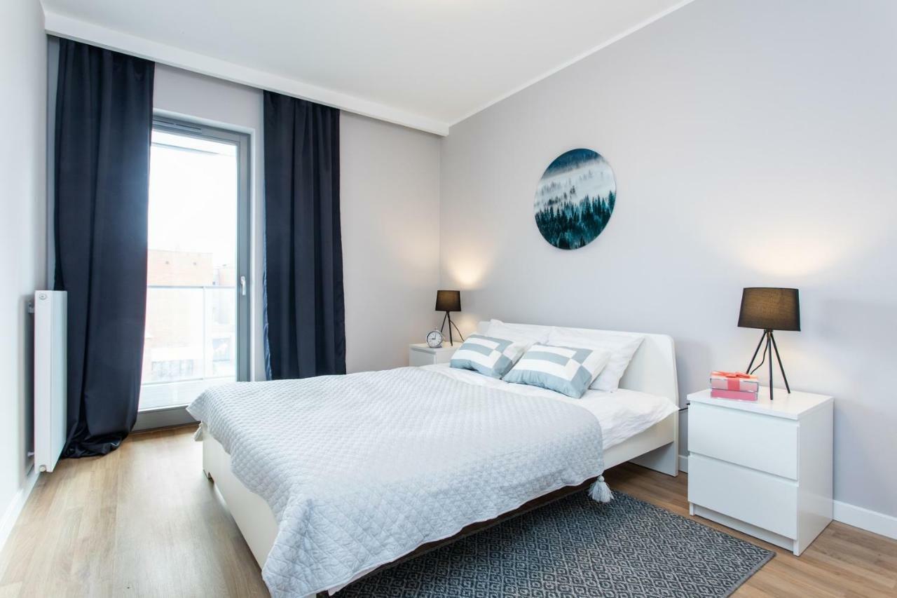 Seaside Beach Przy Plazy - Parking - Praia Apartments - Ergo Polsat Plus Arena Гданск Екстериор снимка